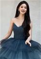 Welcome to our photo gallery! Take a look at Zhongyue, romantic companionship, Asian, seeking member