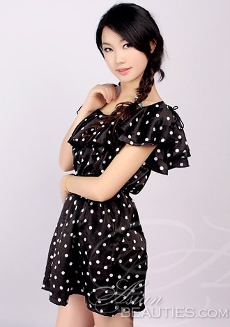 Most gorgeous women: pretty Thai wife Qiuxiang from Changsha